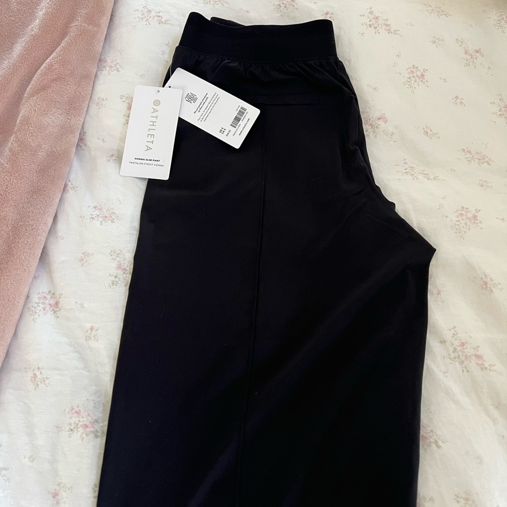 New with tags athleta Vienna slim pant size 6